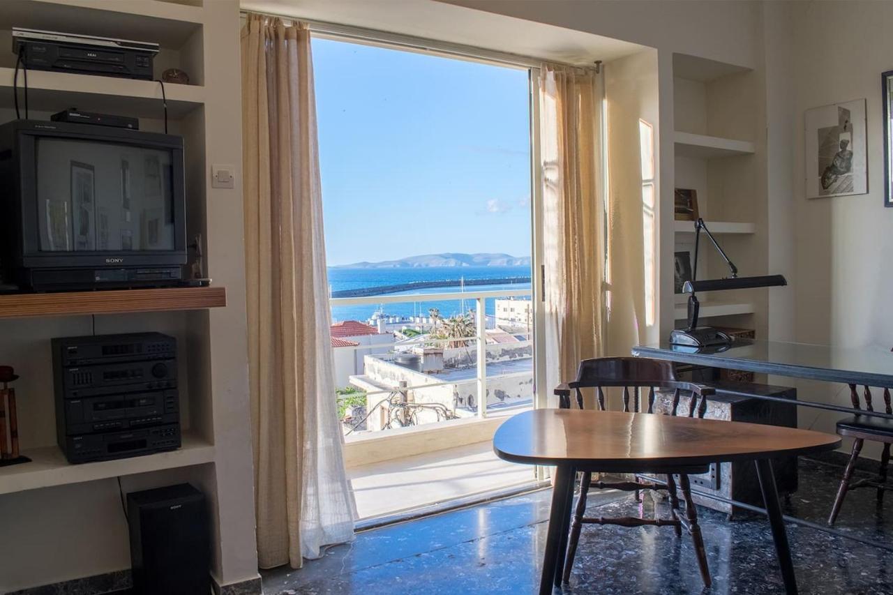 Seafront In Center Apartment Iraklio